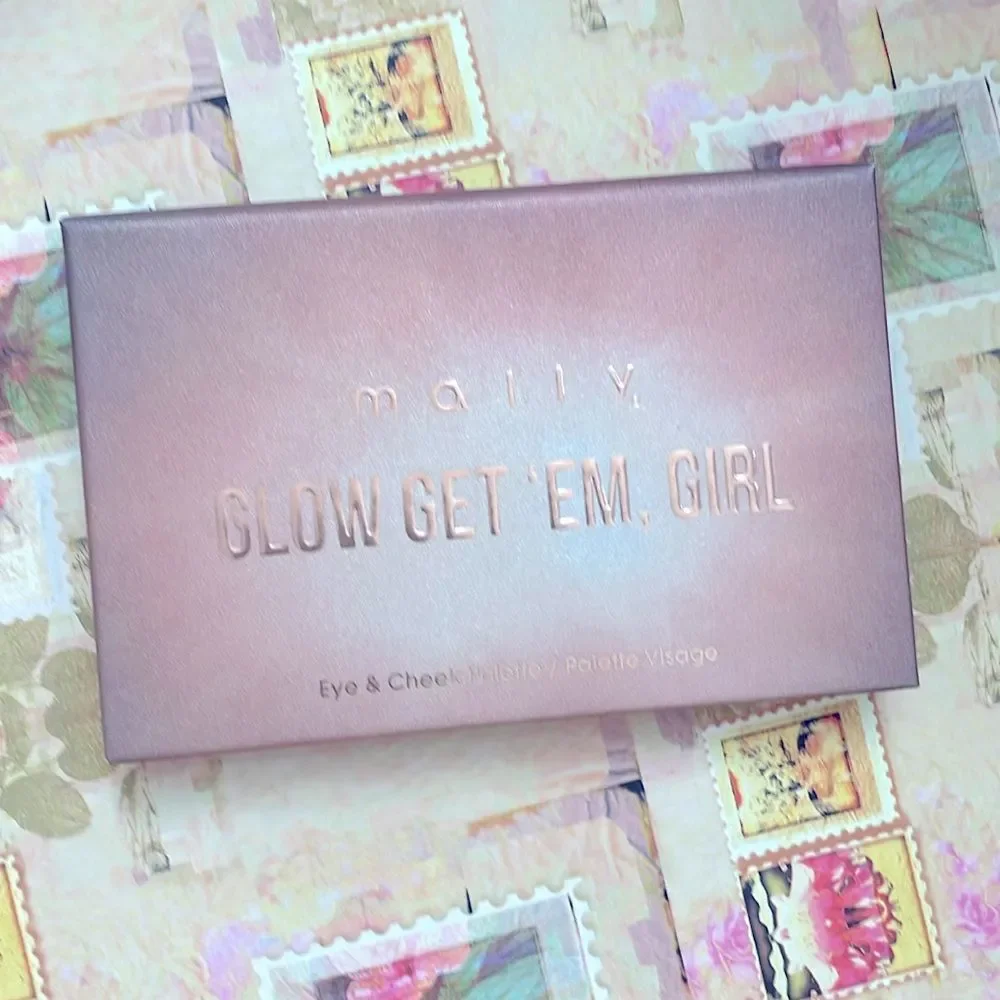 Mally Glow Get 'Em Girl Eye & Cheek Palette New 0.52 oz / 14.8 g